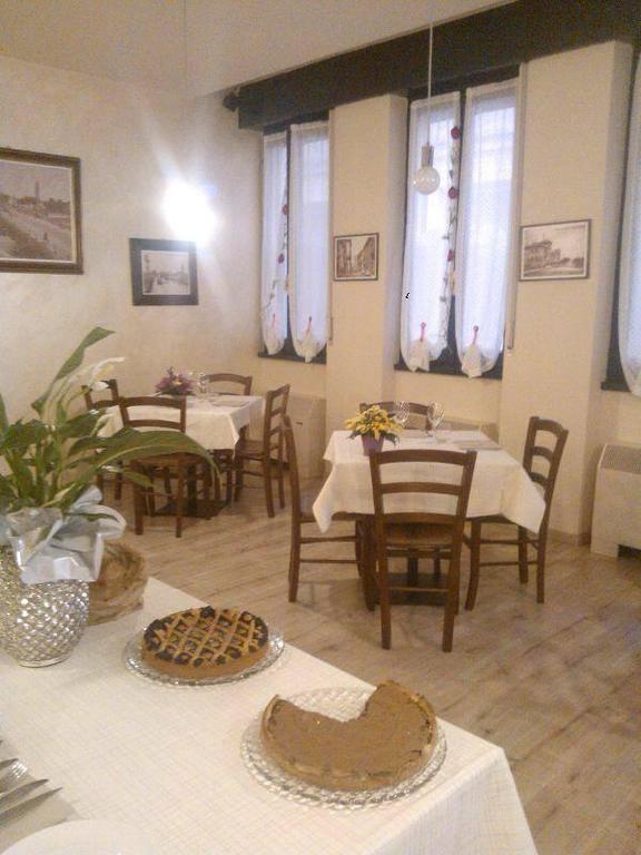 Locanda San Fiorenzo Fiorenzuola dʼArda Εξωτερικό φωτογραφία