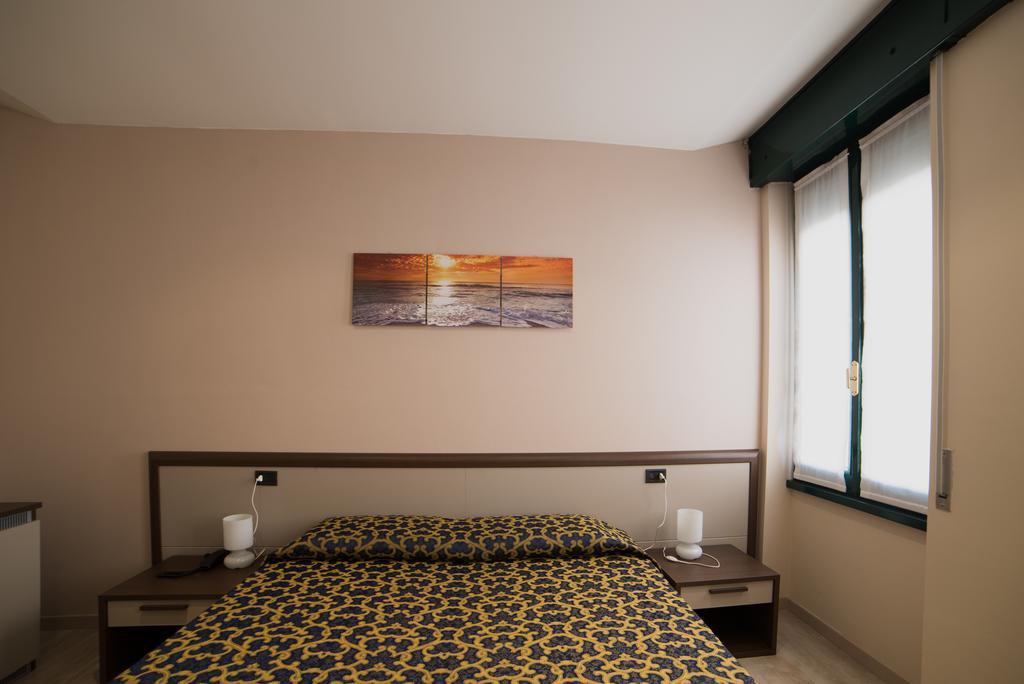 Locanda San Fiorenzo Fiorenzuola dʼArda Δωμάτιο φωτογραφία